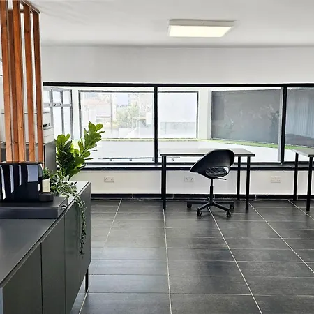 Апартаменты Phaedrus Living Mini Art House Matisse Никосия